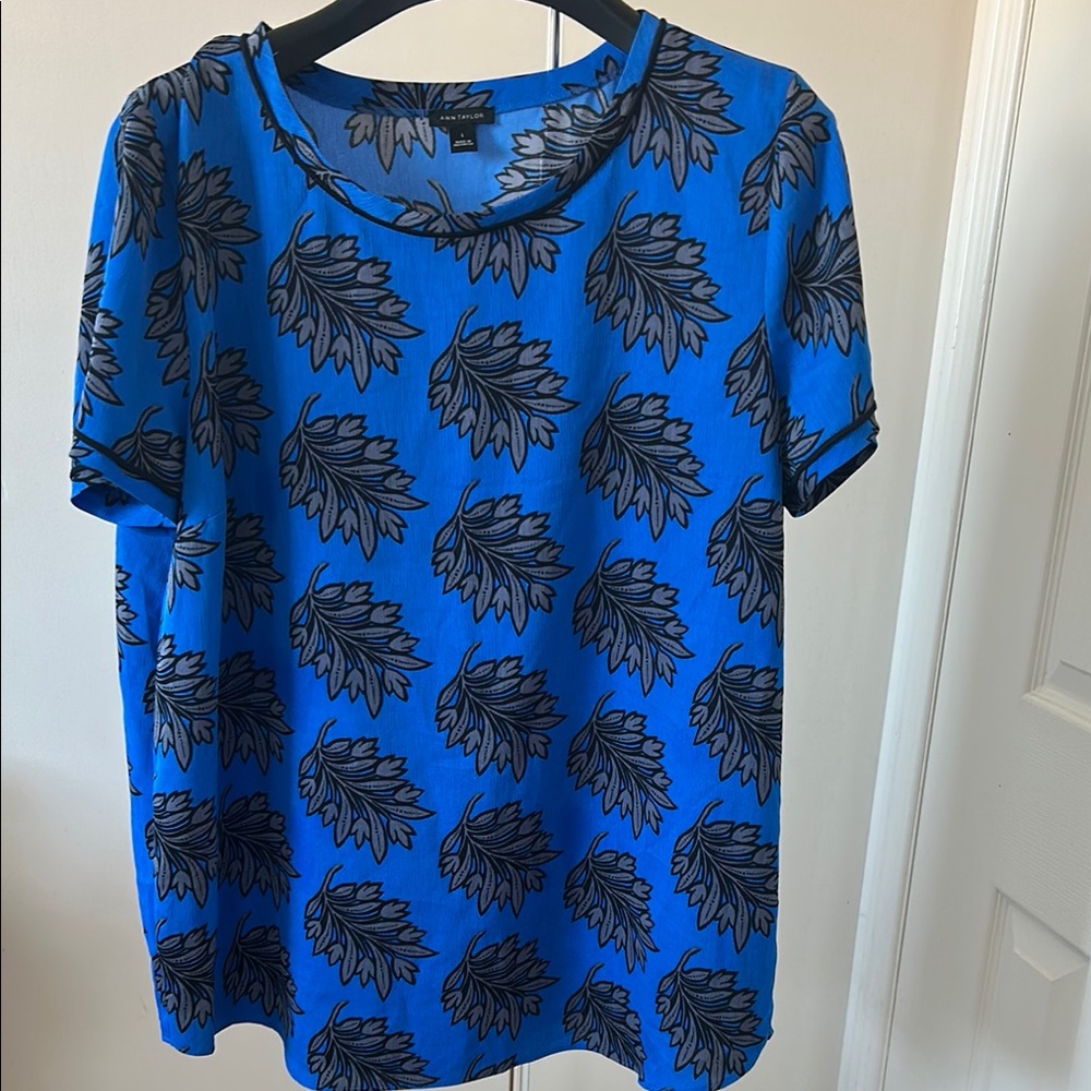 Ann Taylor Blue and Grey Leaf Print Top